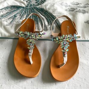 Women’s Rhinestone Flat Thong Sandals for Beach Wedding size 9